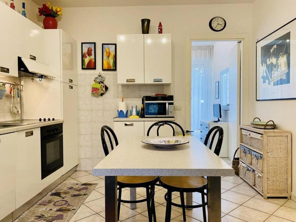 Residence Apuamare Pietrasanta Eksteriør billede